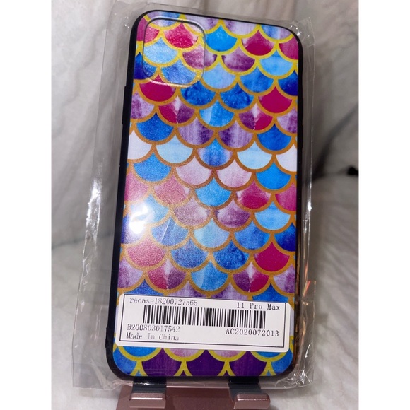 Colorful Fish Scales iPhone 11 Pro Max Case 💕 - Picture 9 of 17